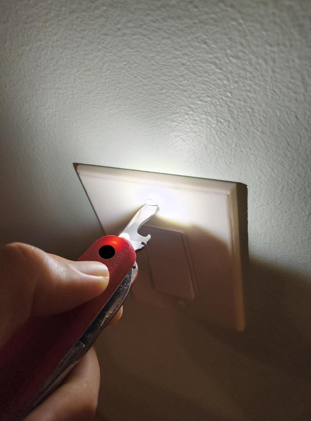 Victorinox 91mm Flashlight / Whistle 7 Tool Super Scale for Swiss Army Knife