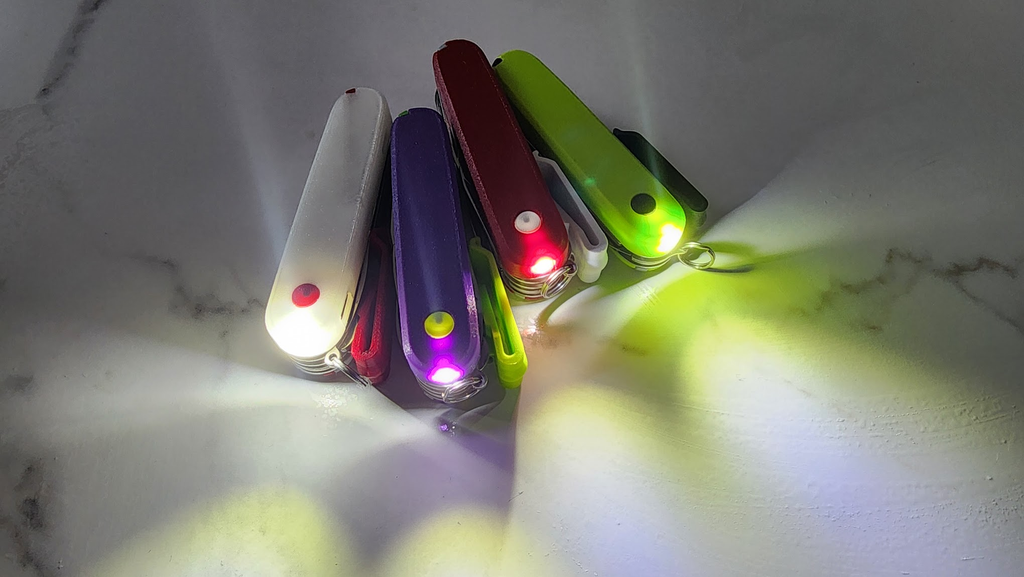 Victorinox 91mm Flashlight / Whistle 7 Tool Super Scale for Swiss Army Knife