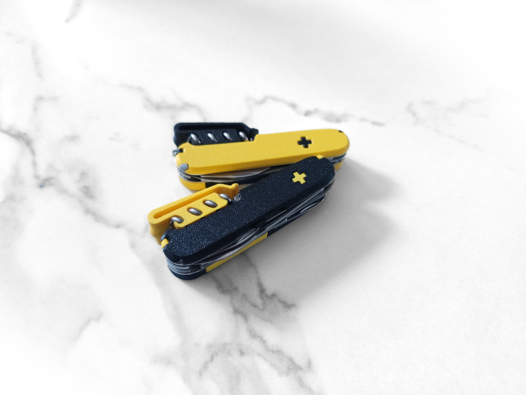 The Bit Drawrf, Victorinox 91mm Screwdriver Super Scale for Swiss Army Knives