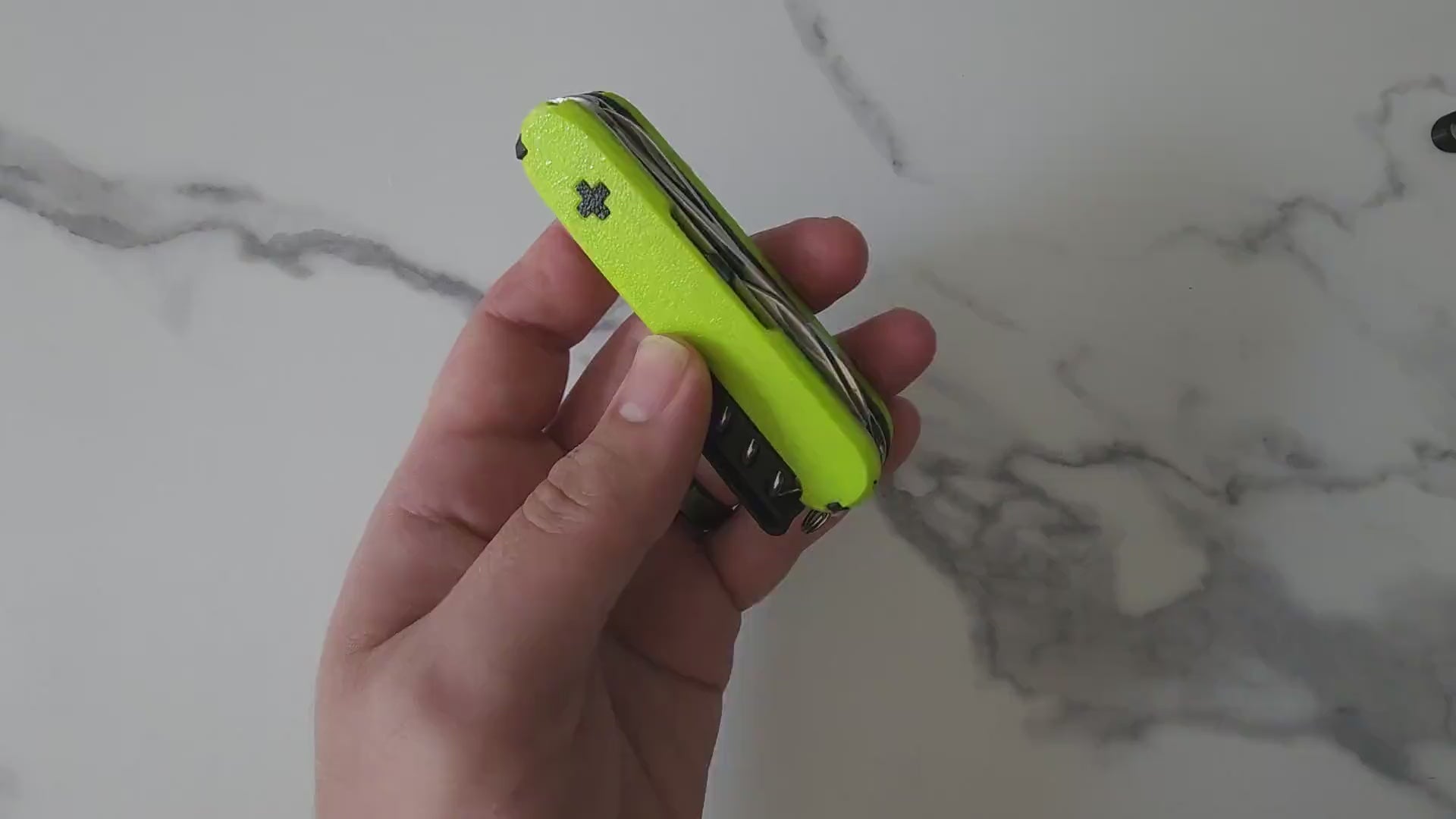 Victorinox 91mm Flashlight / Whistle 7 Tool Super Scale for Swiss Army Knife